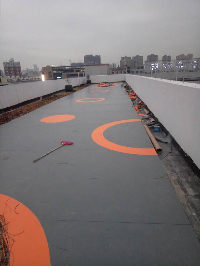 学校胶地板详见